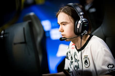 dona csgo|donk .